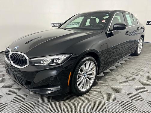 2024 BMW 330e xDrive
