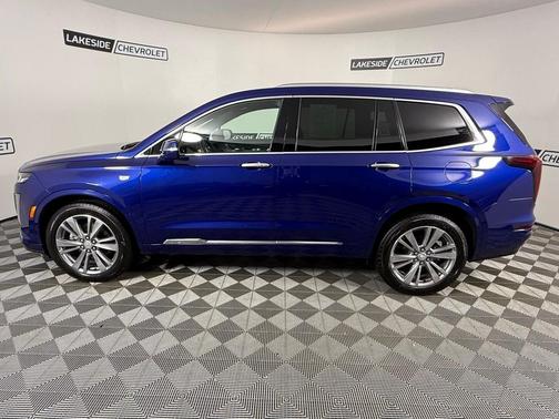 2025 Cadillac XT6 Premium Luxury AWD