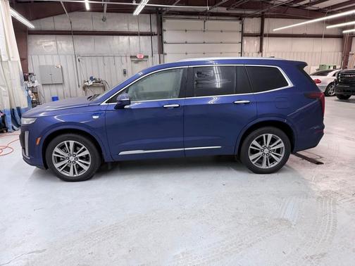 2025 Cadillac XT6 Premium Luxury AWD