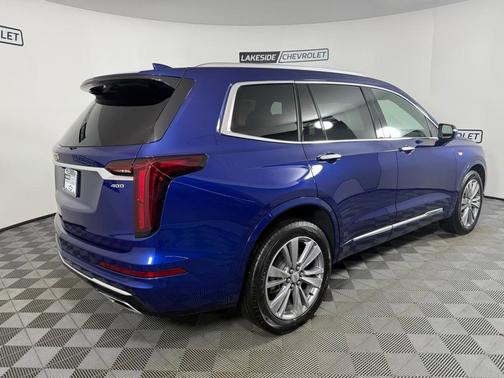 2025 Cadillac XT6 Premium Luxury AWD