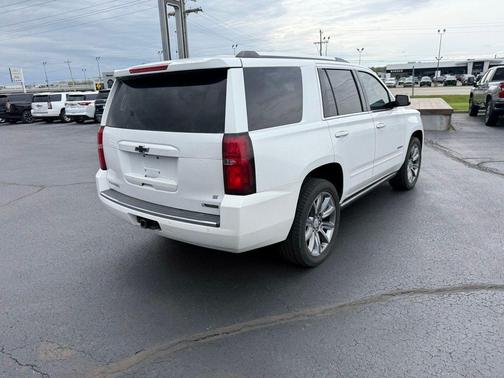 Iridescent Pearl Tricoat 2018 Chevrolet Tahoe Premier