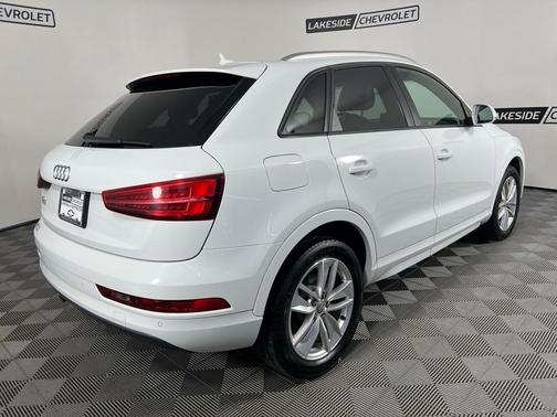 2017 Audi Q3 2.0T Premium