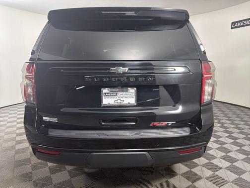 2023 Chevrolet Suburban RST