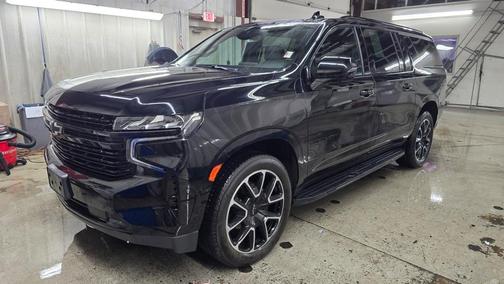 2023 Chevrolet Suburban RST