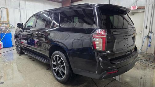 2023 Chevrolet Suburban RST