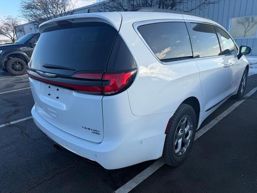 2023 Chrysler Pacifica Limited