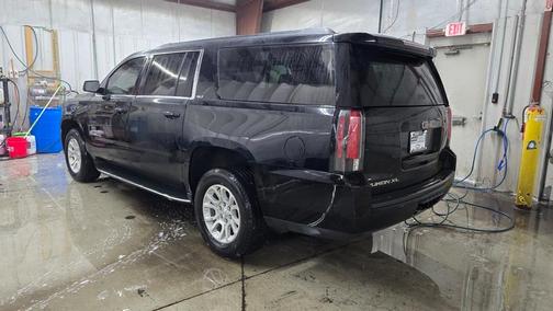 2017 GMC Yukon XL SLT