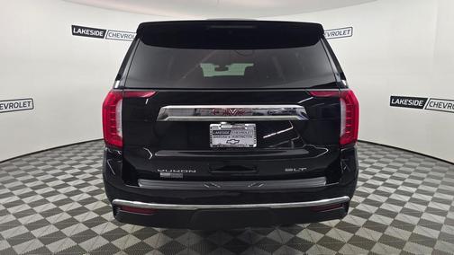 2022 GMC Yukon XL SLT
