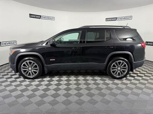 2017 GMC Acadia SLT-1
