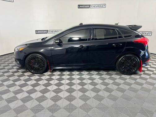 2016 Ford Focus ST Base