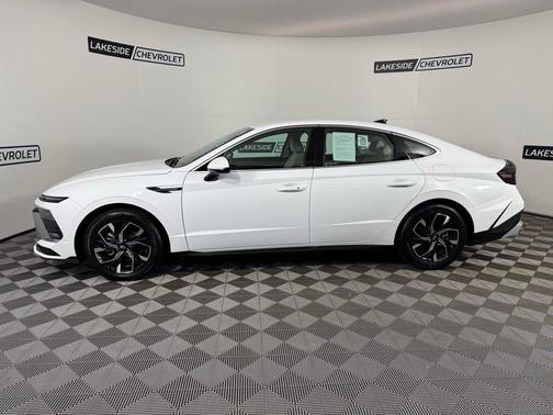 White 2024 Hyundai SONATA SEL