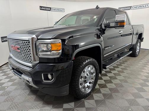 2016 GMC Sierra 2500 Denali