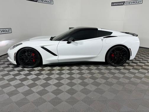 Arctic White 2016 Chevrolet Corvette Stingray Z51