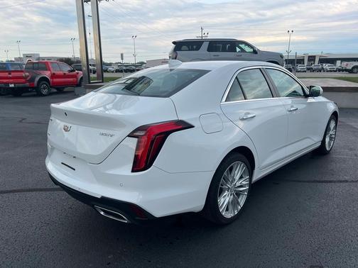 2023 Cadillac CT4 Premium Luxury