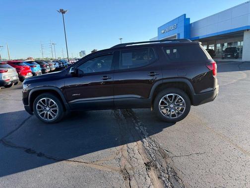 Red Mahogany Metallic 2020 GMC Acadia AT4