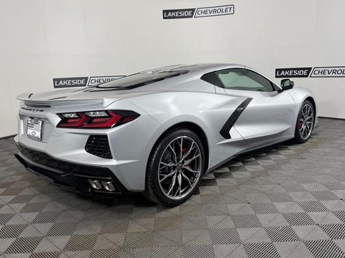Blade Silver Metallic 2026 Chevrolet Corvette Stingray