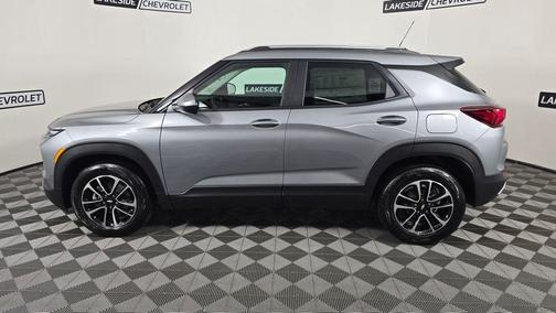 Sterling Gray Metallic 2026 Chevrolet Trailblazer LT