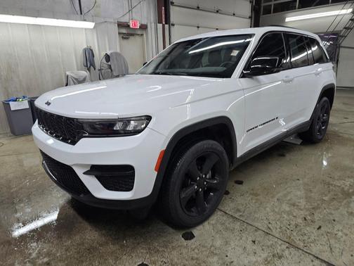 2023 Jeep Grand Cherokee Altitude