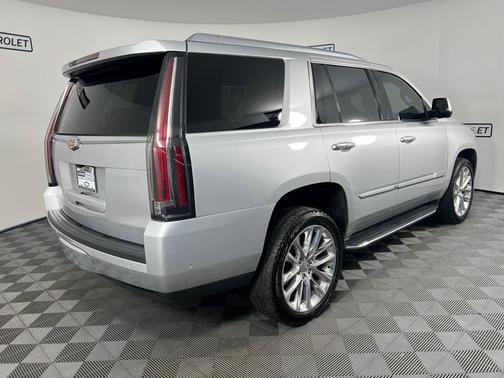 2020 Cadillac Escalade Luxury