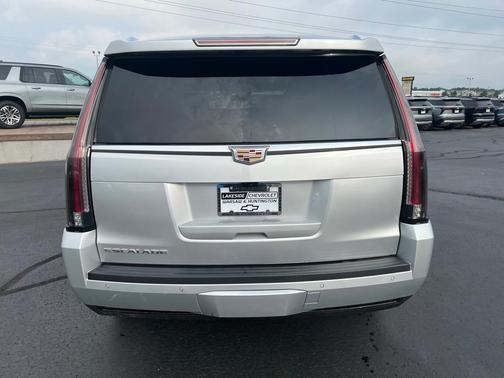 2020 Cadillac Escalade Luxury
