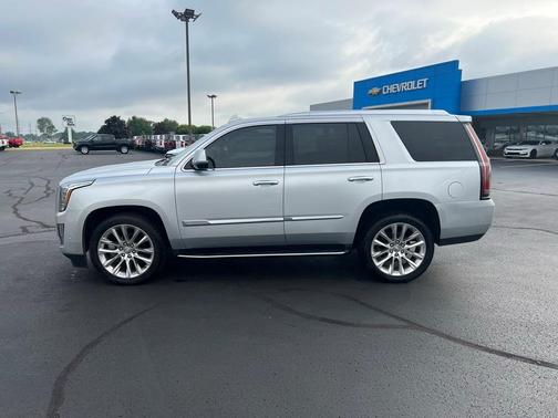 2020 Cadillac Escalade Luxury