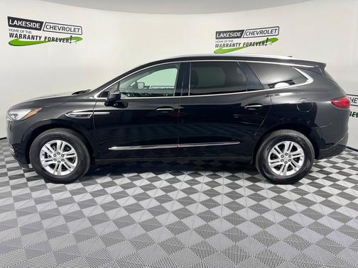 Photo 2 of 43 of 2021 Buick Enclave Essence