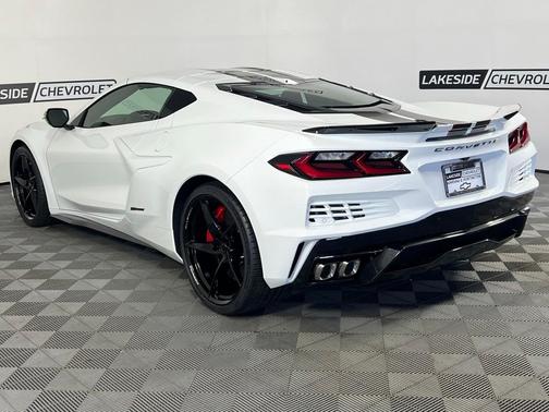 2025 Chevrolet Corvette E-Ray