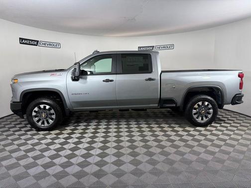 Sterling Gray Metallic 2026 Chevrolet Silverado 2500 Custom