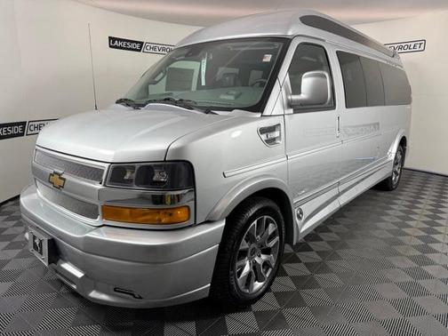 2025 Chevrolet Express 3500 Work Van