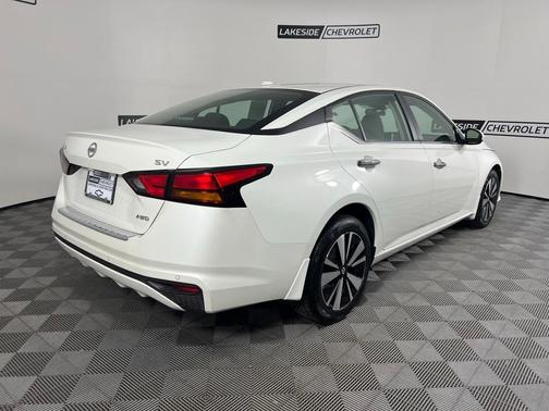 2022 Nissan Altima 2.5 SV