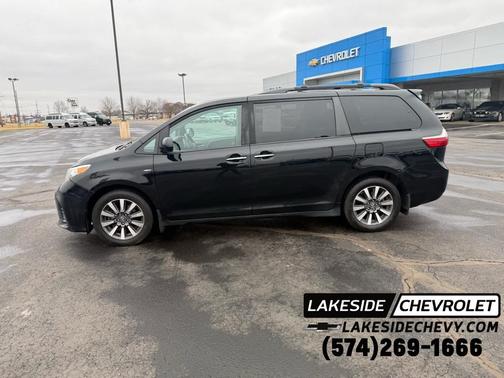 2020 Toyota Sienna XLE Premium