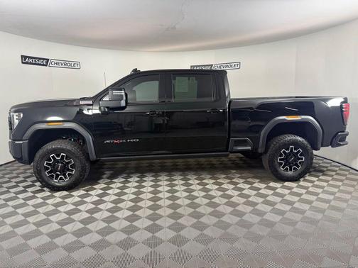Onyx Black 2024 GMC Sierra 2500 AT4X