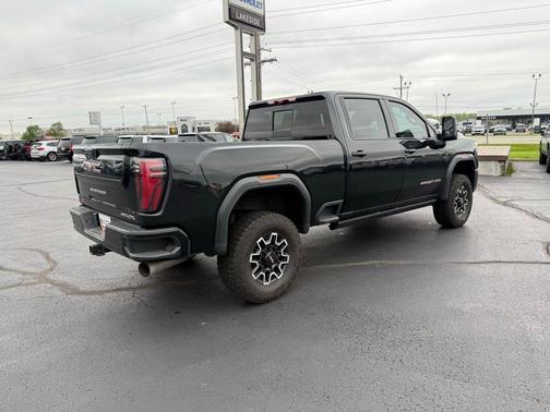 Onyx Black 2024 GMC Sierra 2500 AT4X