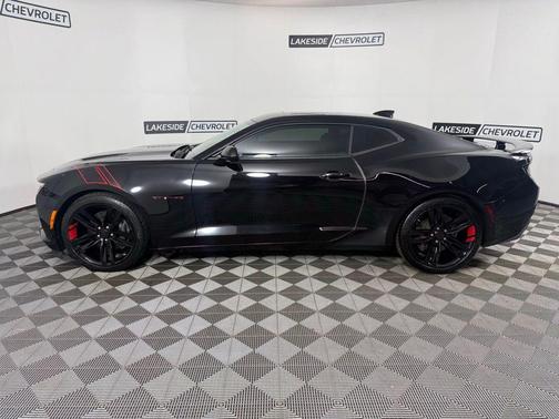Black 2018 Chevrolet Camaro 2SS