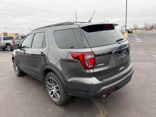 2018 Ford Explorer sport