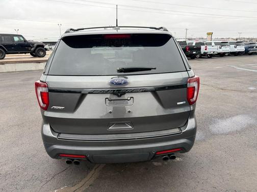 2018 Ford Explorer sport