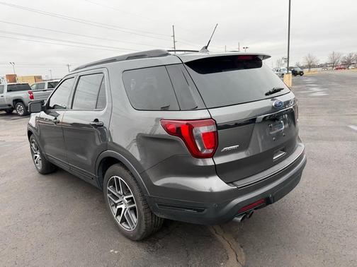 2018 Ford Explorer sport