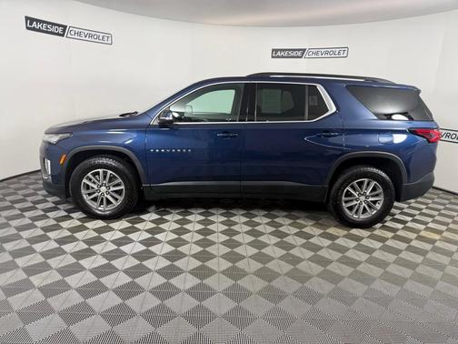 2022 Chevrolet Traverse LT Cloth
