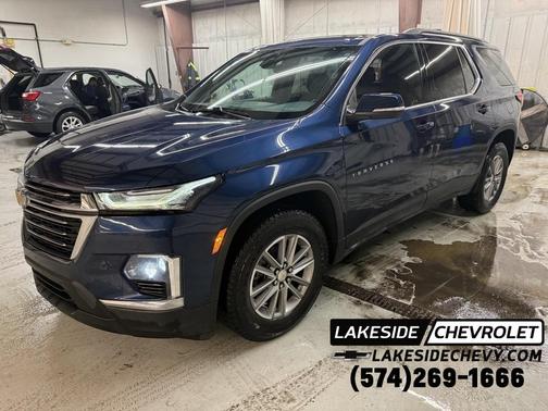 2022 Chevrolet Traverse LT Cloth