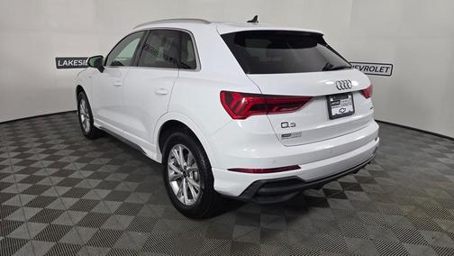 2025 Audi Q3 45 S line Premium