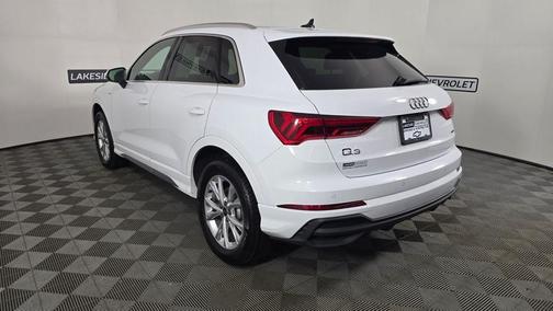 2025 Audi Q3 45 S line Premium