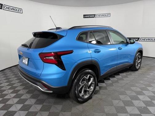 2025 Chevrolet Trax LT