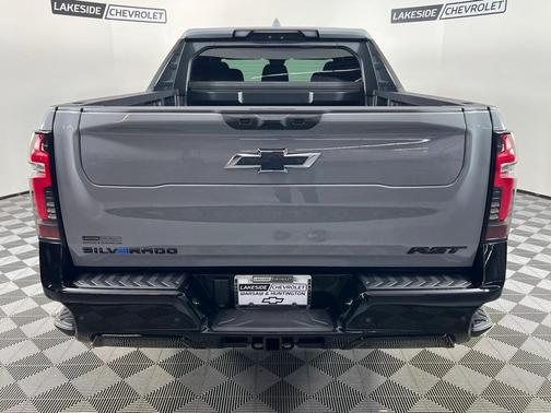 2025 Chevrolet Silverado EV RST