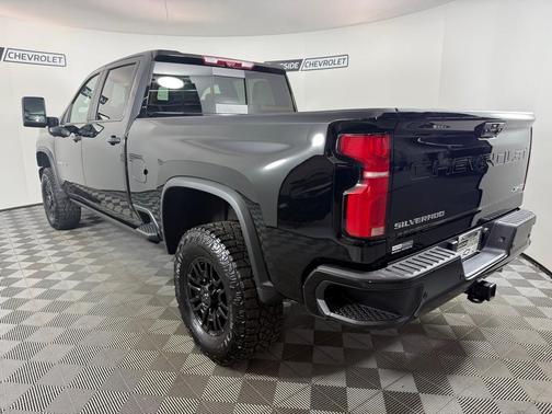 2025 Chevrolet Silverado 2500 ZR2