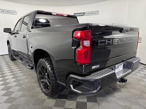 2022 Chevrolet Silverado 1500 Custom