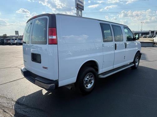 2023 GMC Savana 2500 Work Van