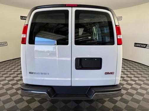 2023 GMC Savana 2500 Work Van