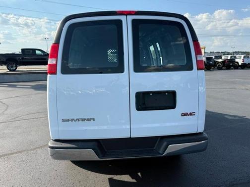 2023 GMC Savana 2500 Work Van