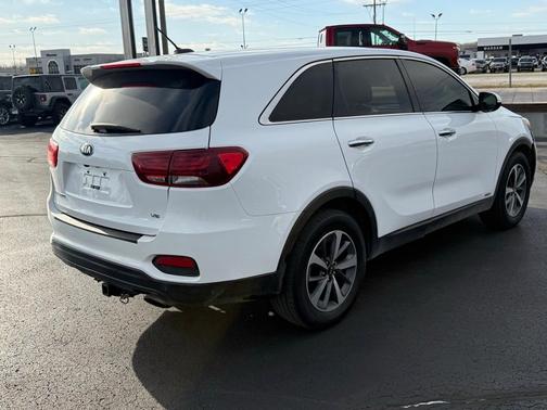2020 Kia Sorento LX