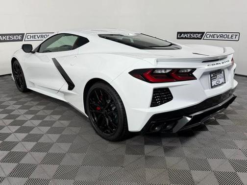 2026 Chevrolet Corvette Stingray w/1LT